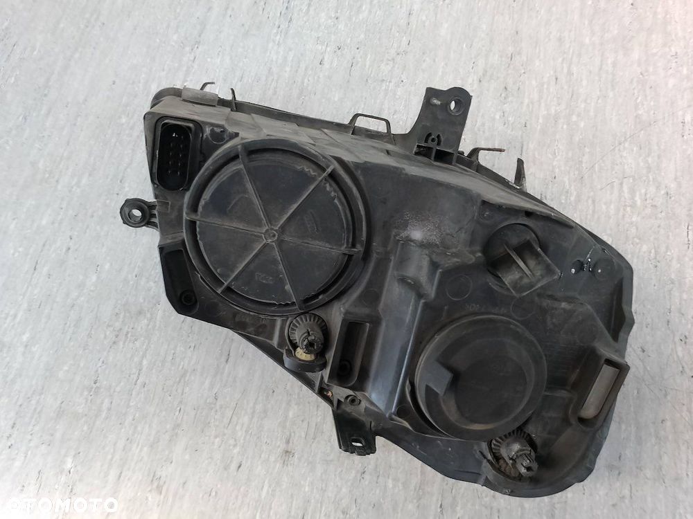 LAMPA PRZÓD LEWA VW POLO 9N 6Q1941007AT  89311990 - 5