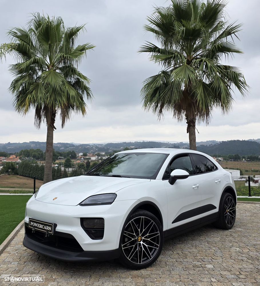 Porsche Macan Electric - 2