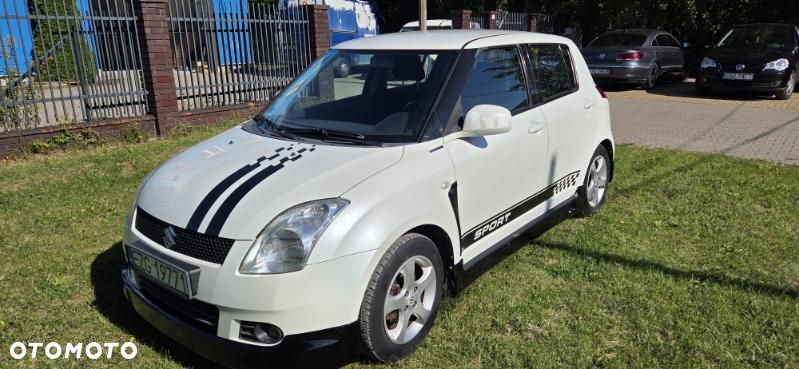 Suzuki Swift - 4