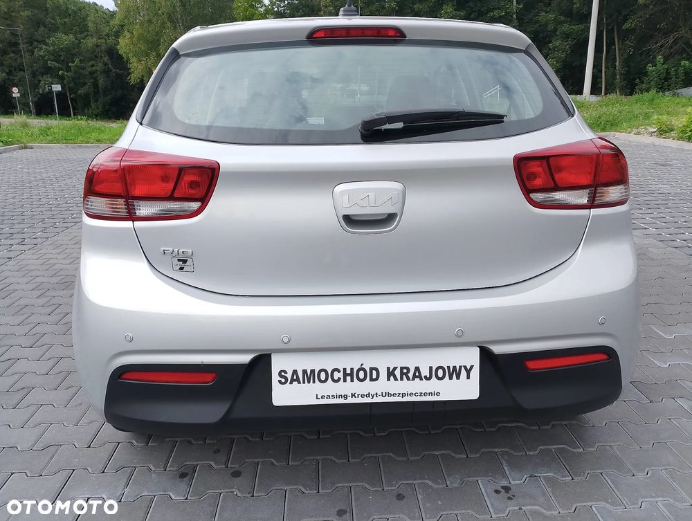 Kia Rio 1.2 M - 15