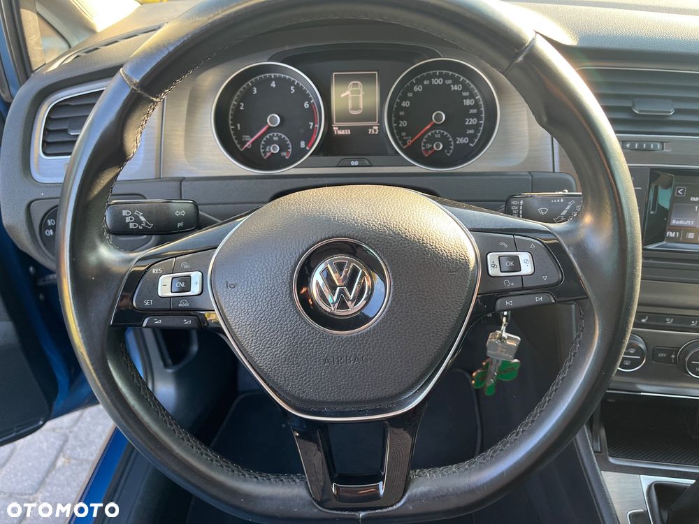 Volkswagen Golf - 16