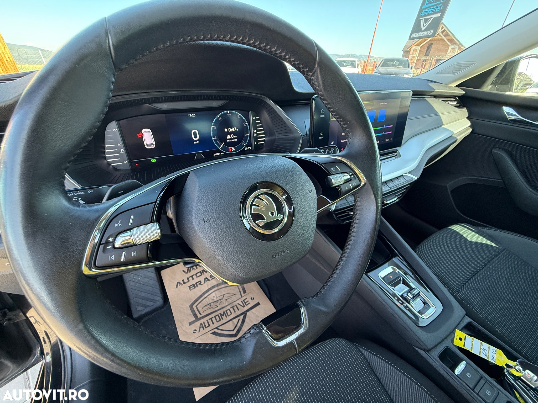 Skoda Octavia 2.0 TDI DSG Style - 27