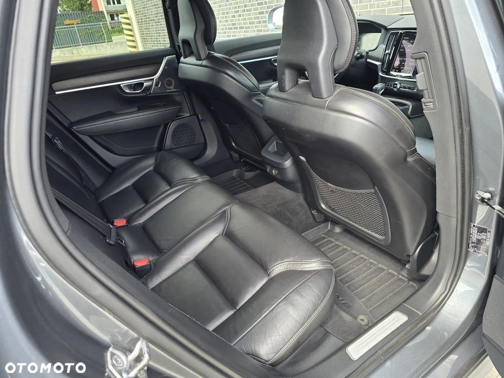 Volvo V90 Cross Country D4 AWD - 25