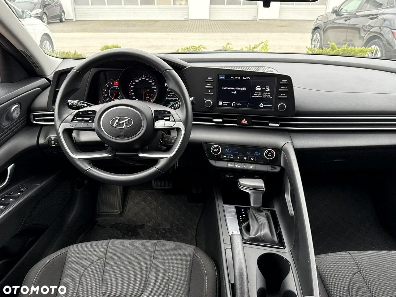 Hyundai Elantra 1.6 Modern CVT - 15