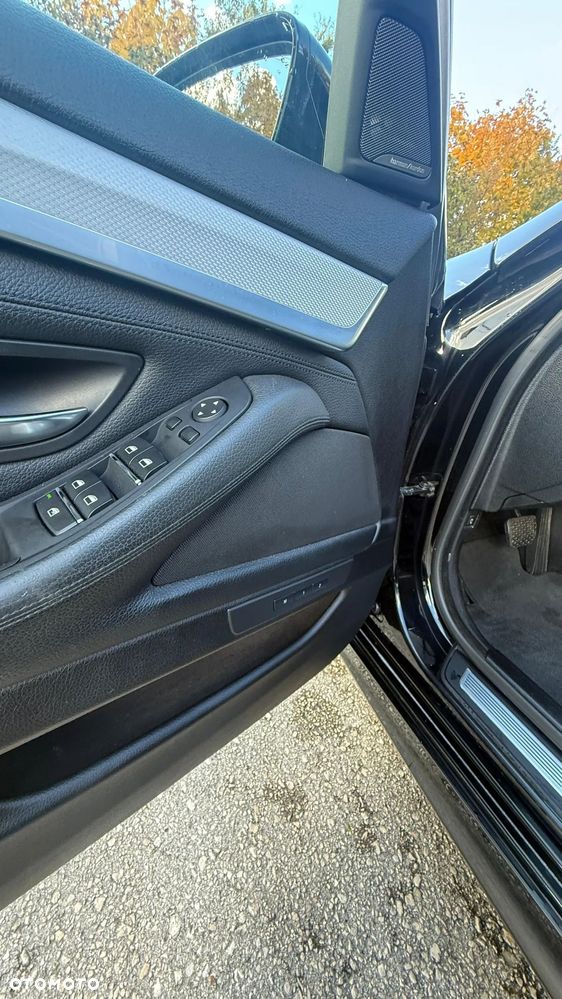 BMW Seria 5 535i xDrive - 13