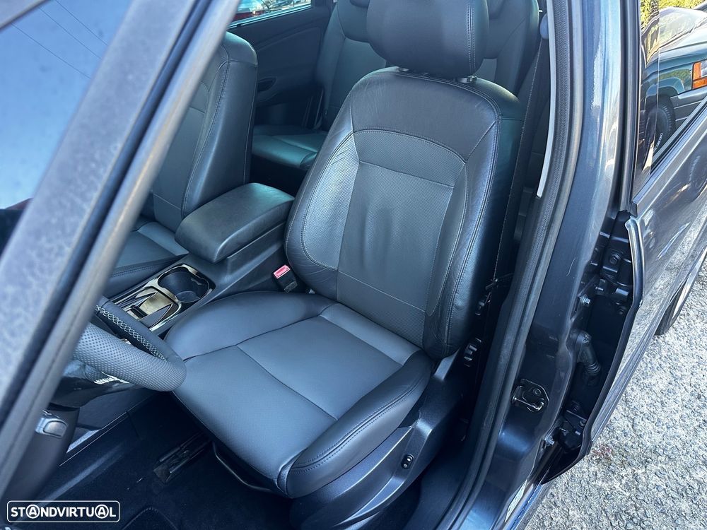 Ford S-Max 2.0 TDCi Titanium 7L - 14