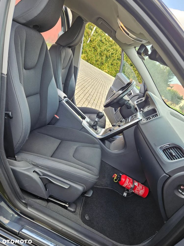 Volvo V60 D2 Kinetic - 28