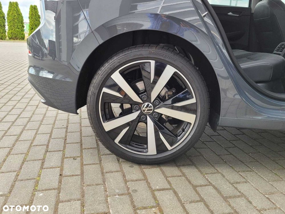 Volkswagen Golf - 13