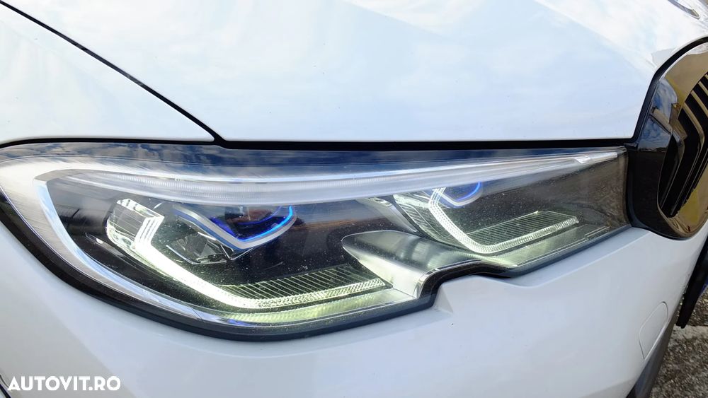 BMW Seria 3 320d Aut. Sport Line - 9