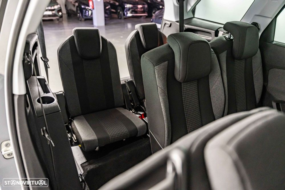 Peugeot 5008 1.2 PureTech Allure EAT6 - 12