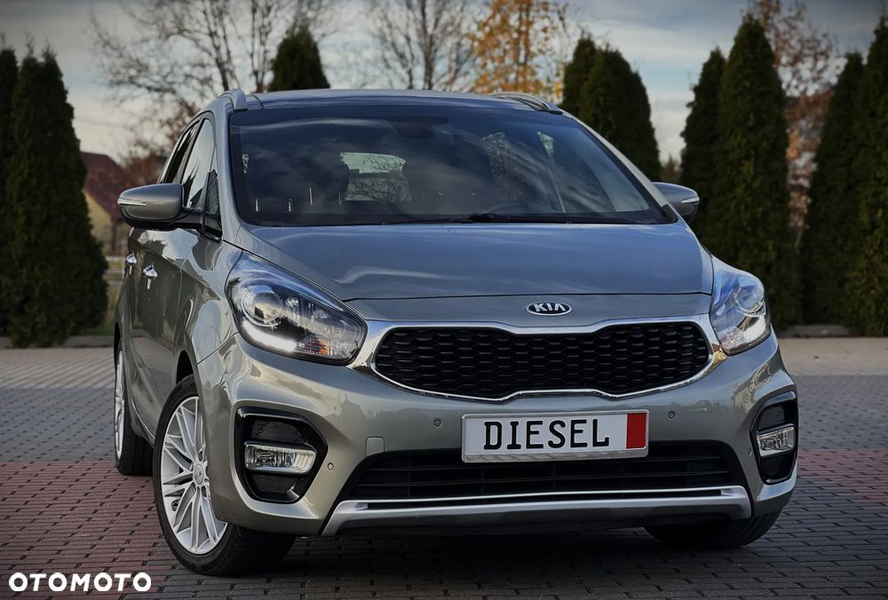 Kia Carens 1.7 CRDi S 7os - 11