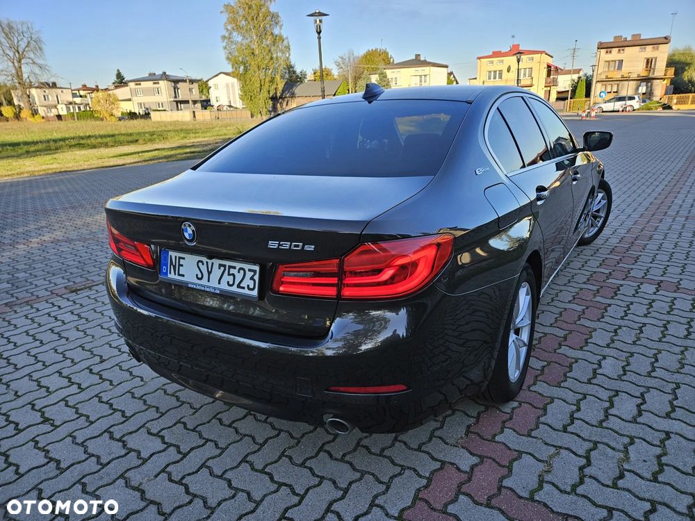 BMW Seria 5 530i mHEV Luxury Line - 3