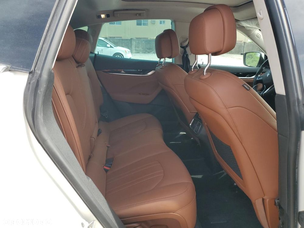 Maserati Levante Q4 - 13