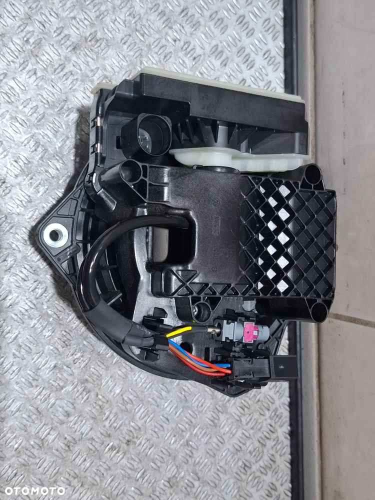 Kamera cofania parkowania klamka Volkswagen Passat B8 lift 2020 rok kombi nr 3G0827469BJ - 5