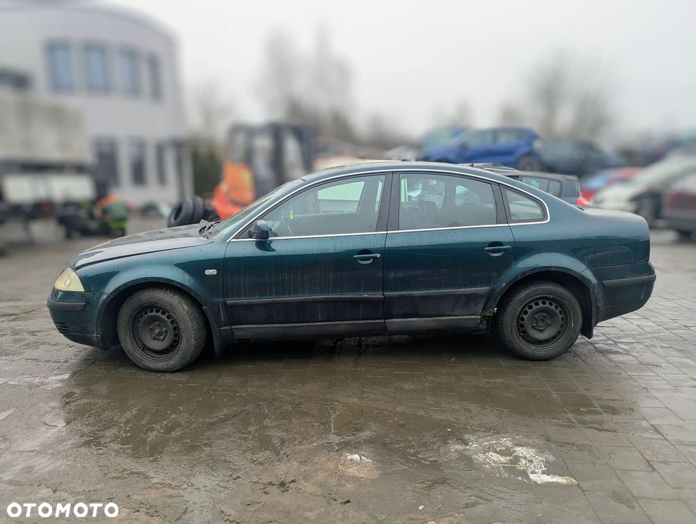 VW Passat B5 Lift sedan na części - 3