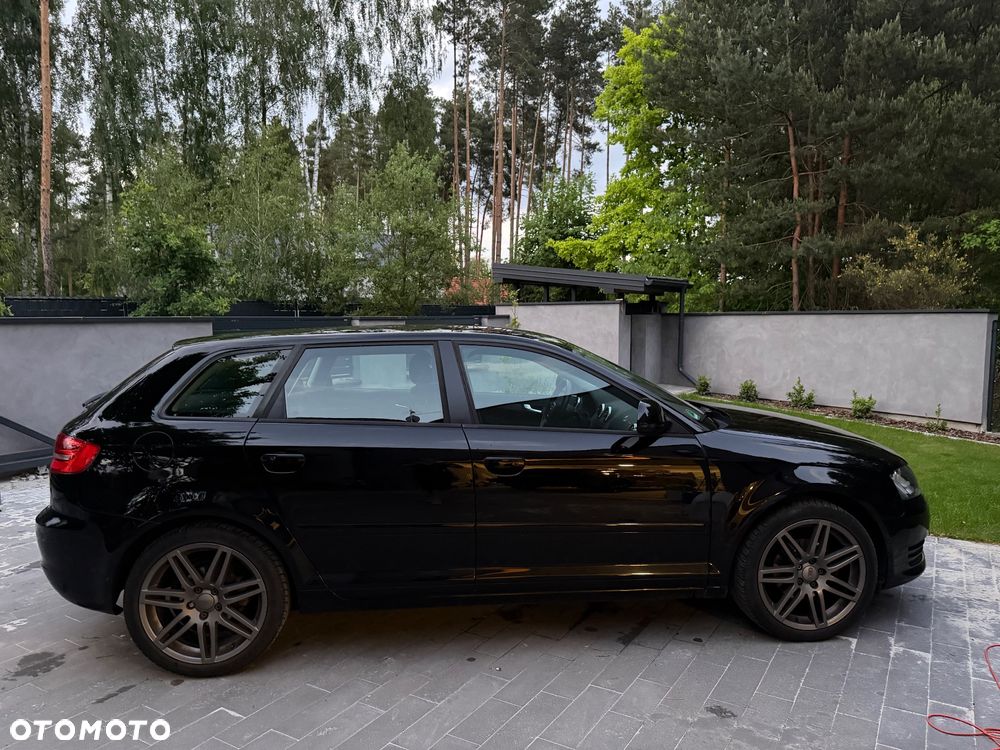 Audi A3 Sportback - 3