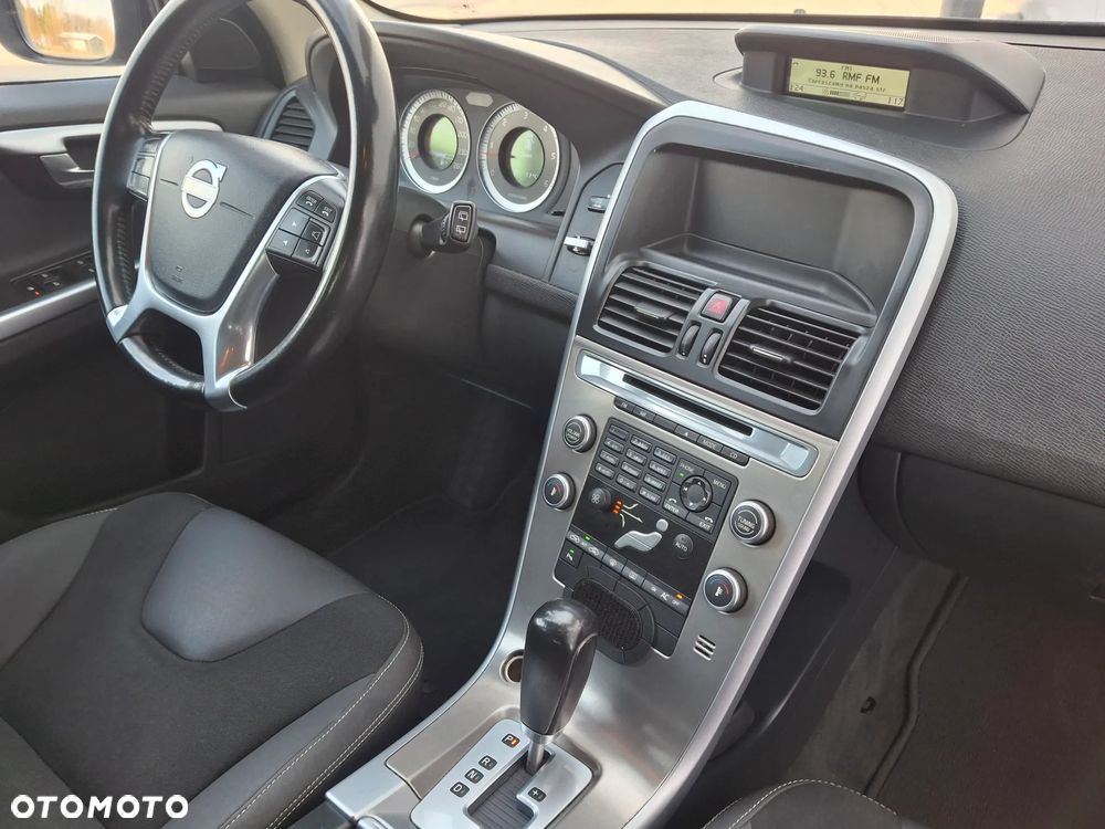 Volvo XC 60 D3 Momentum - 29