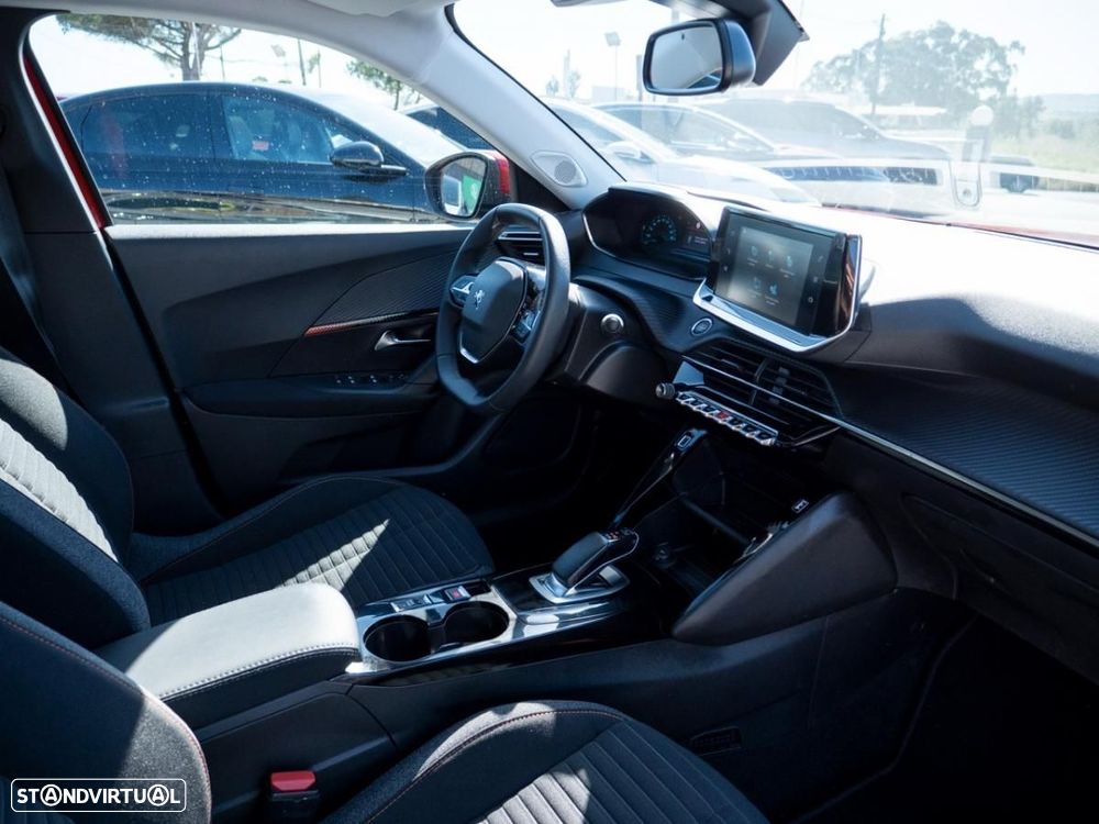 Peugeot e-2008 50 kWh Active - 17