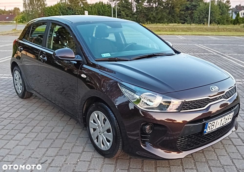 Kia Rio 1.2 L - 37
