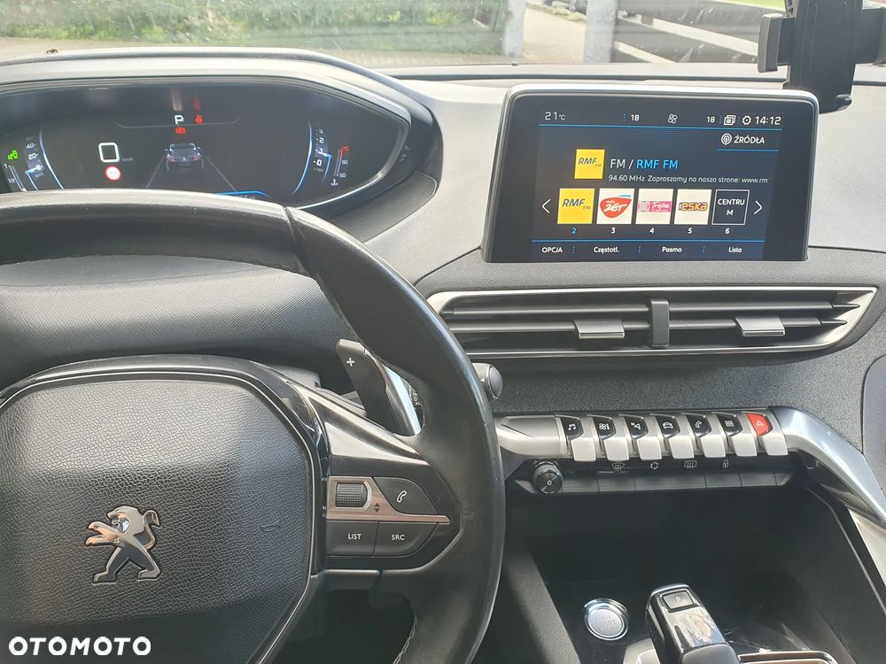 Peugeot 3008 1.2 PureTech Allure Pack S&S EAT8 - 19