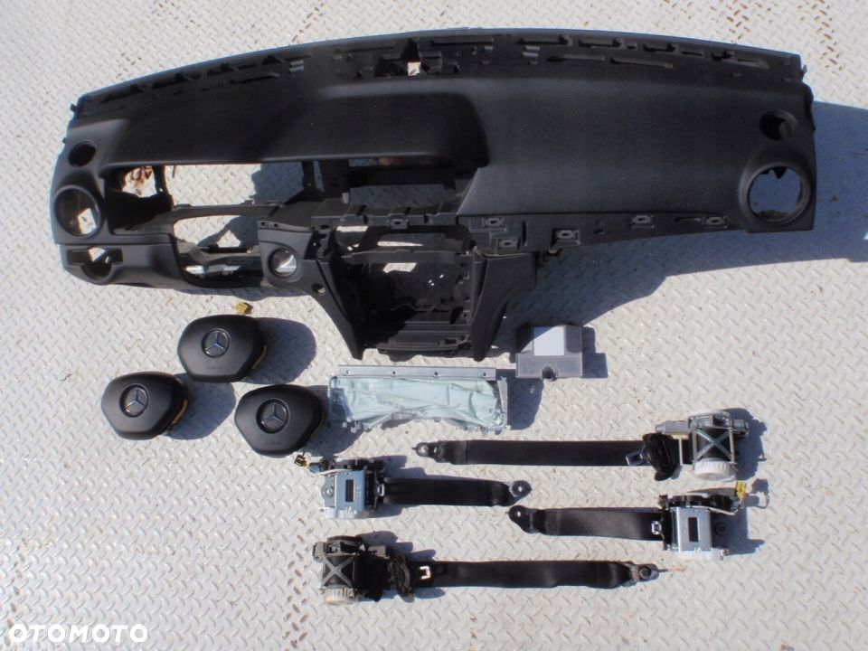 MERCEDES W204 LIFT C DESKA KONSOLA KOKPIT AIRBAG - 3