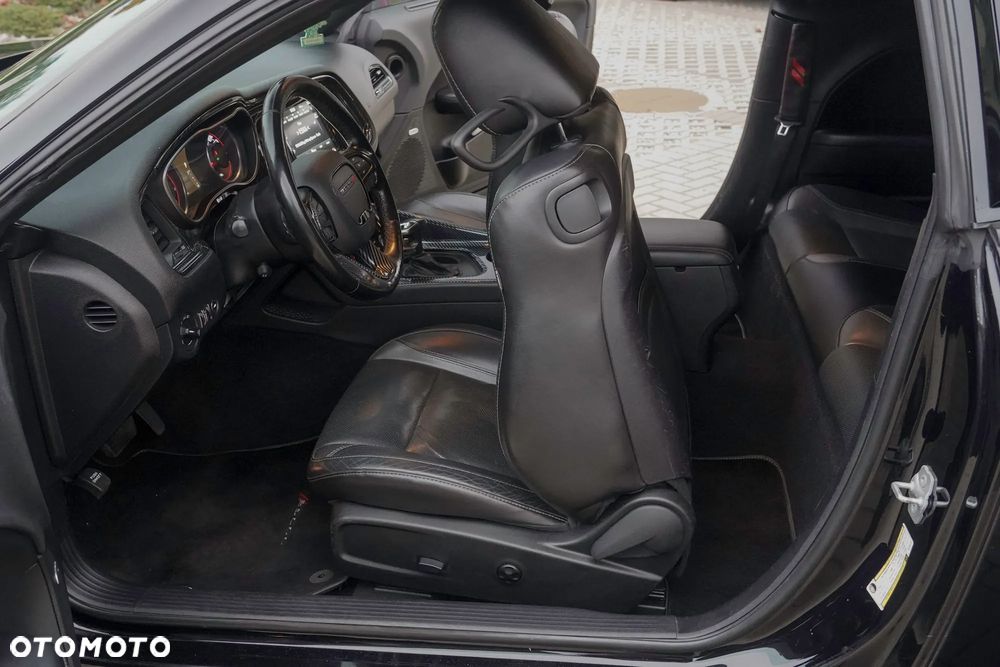 Dodge Challenger 3.6 SXT Plus - 16
