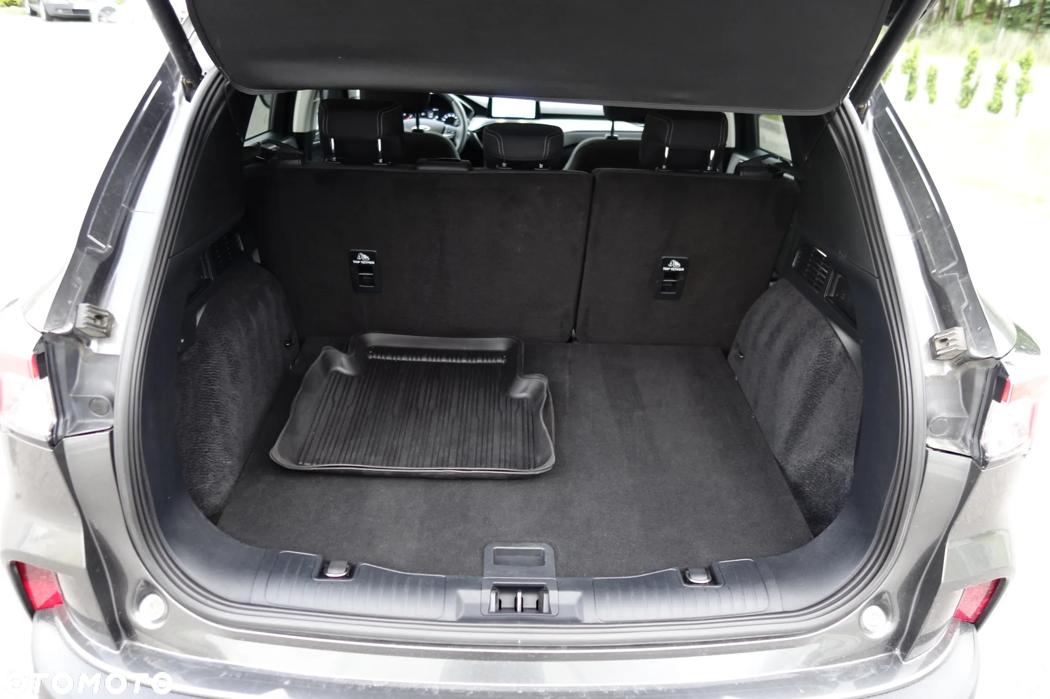 Ford Kuga 2.0 TDCi FWD Titanium - 12