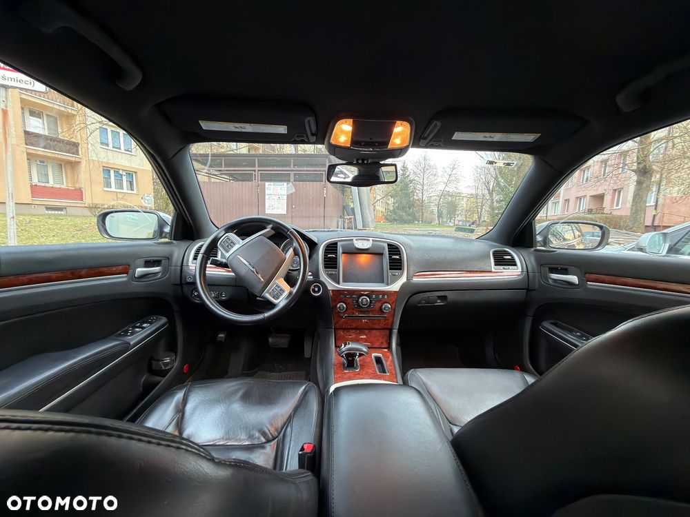 Chrysler 300C 3.5 V6 AWD - 11