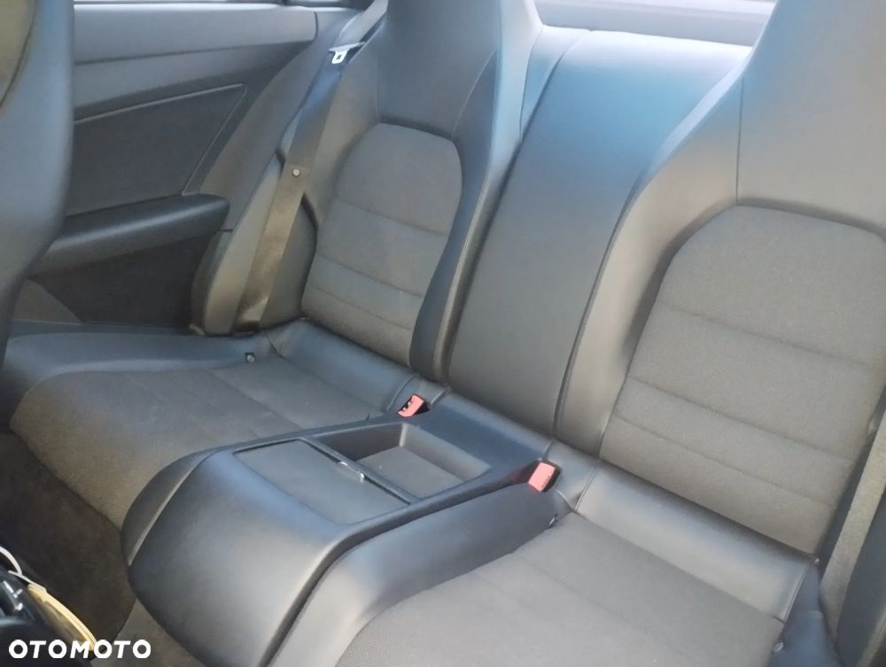 Mercedes-Benz Klasa E 200 BlueEFFICIENCY 7G-TRONIC Avantgarde - 17