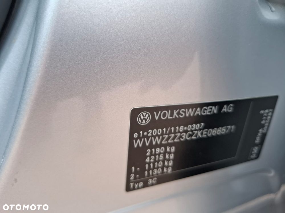 Volkswagen Passat 2.0 TDI SCR DSG Highline - 28
