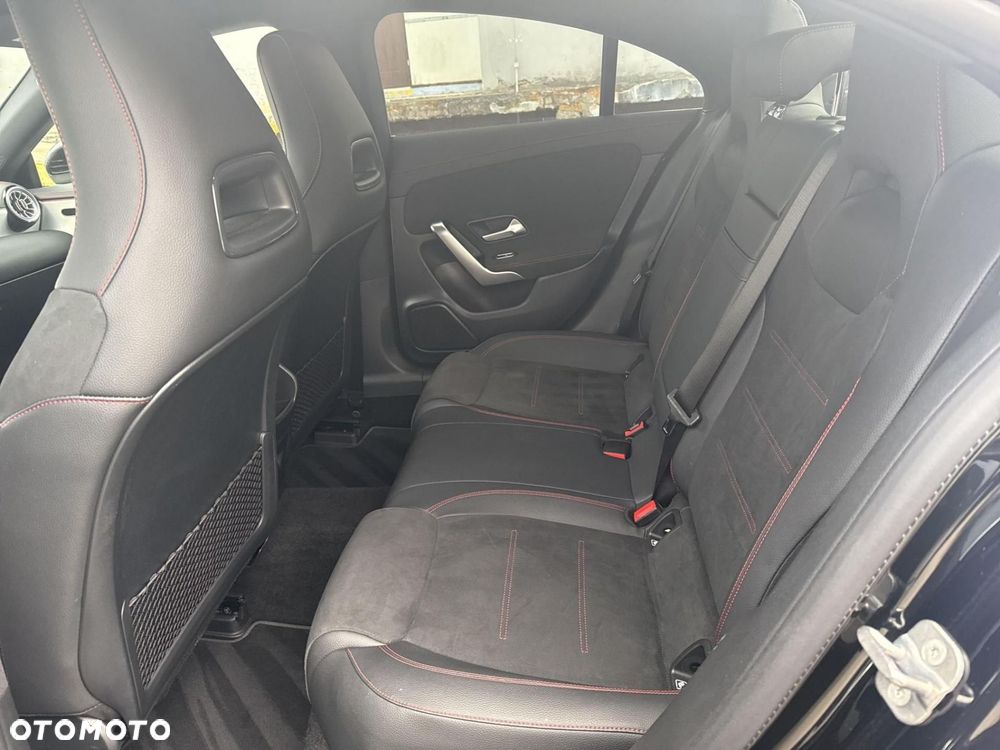 Mercedes-Benz CLA - 24