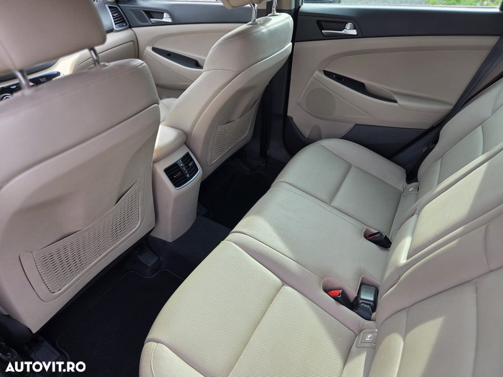 Hyundai Tucson 2.0 CRDI 4WD Automatik Style - 6