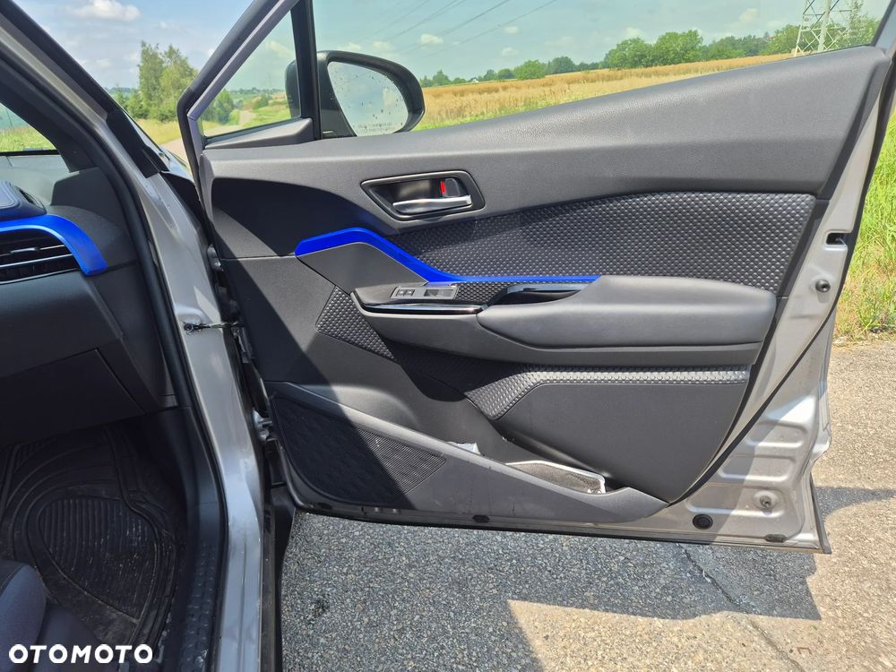 Toyota C-HR - 10