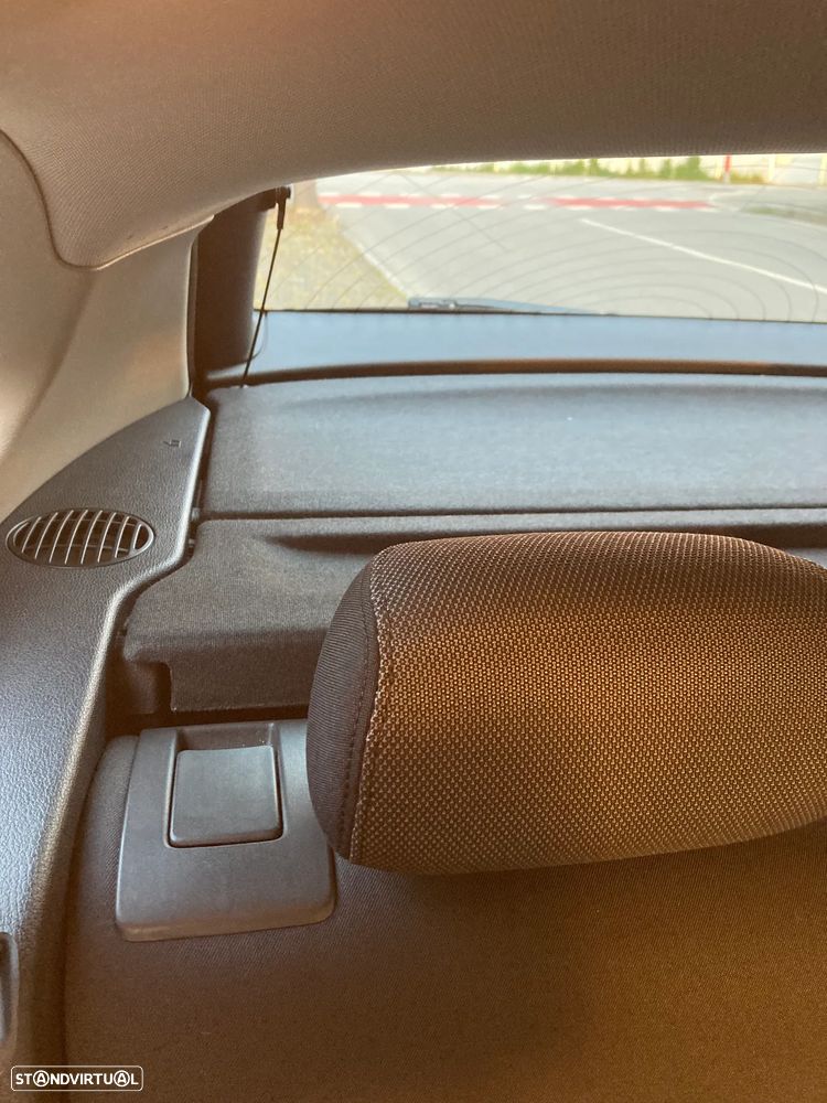 BMW X1 20 d sDrive - 34