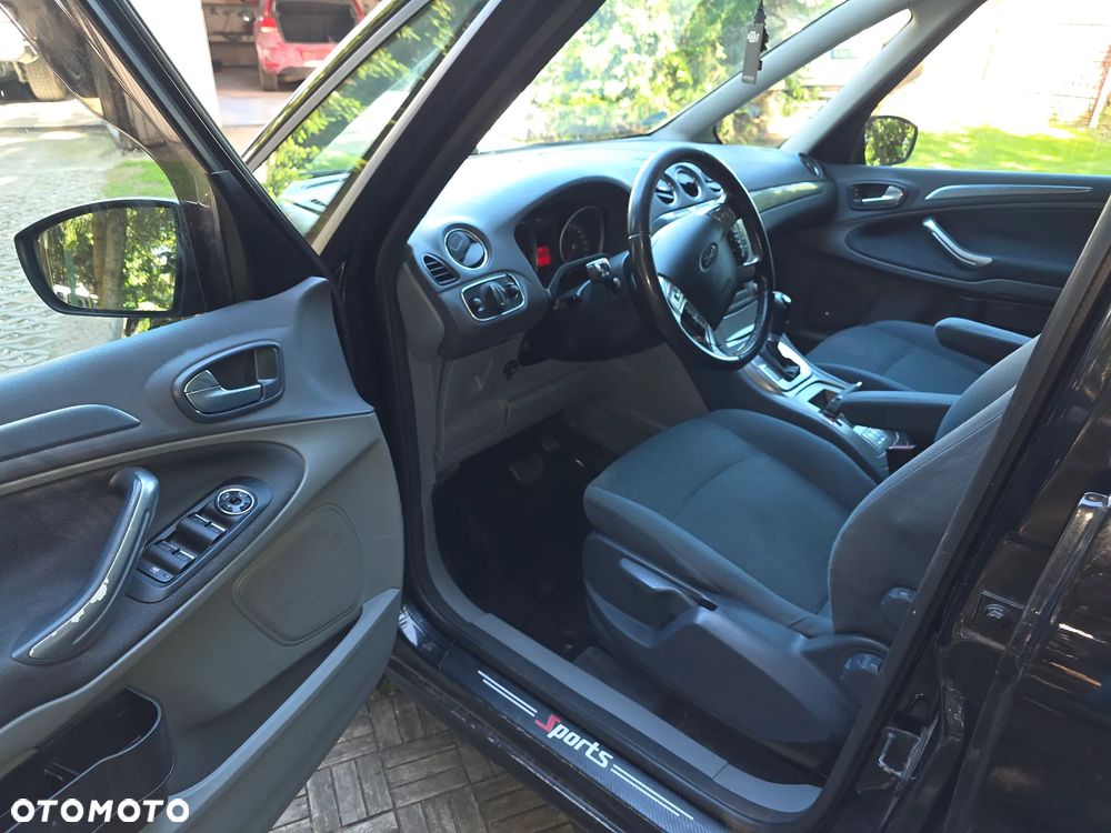 Ford Galaxy 2.0 TDCi Ghia - 8