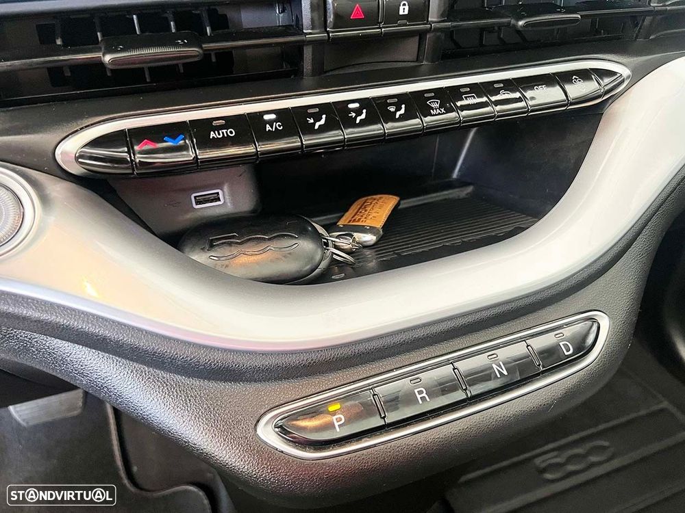 Fiat 500e 3 + 1 42kWh Icon - 17