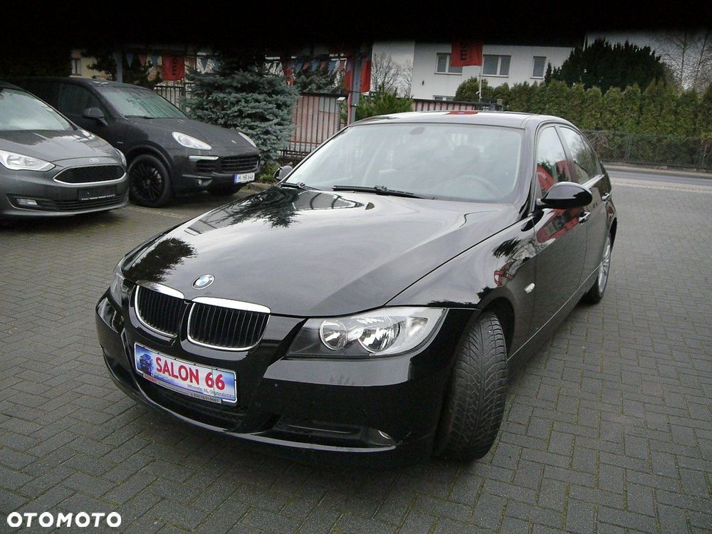 BMW Seria 3 320i - 11