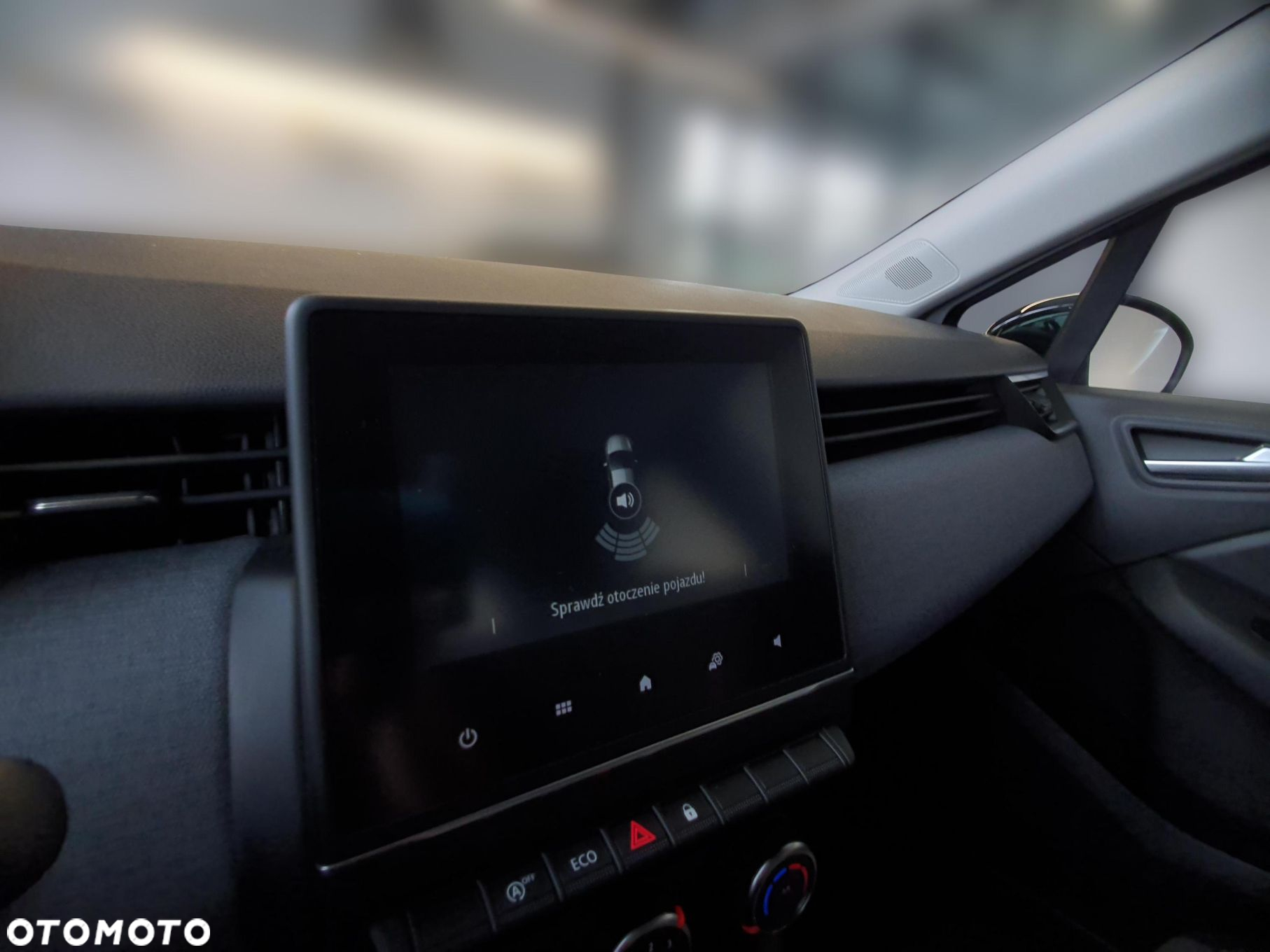 Renault Clio 1.0 TCe Evolution - 10