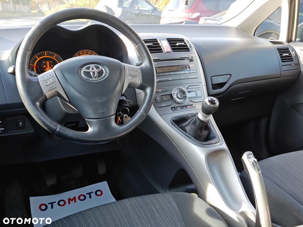 Toyota Corolla 1.4 D-4D Comfort - 15