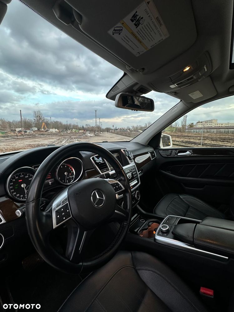 Mercedes-Benz GL - 6