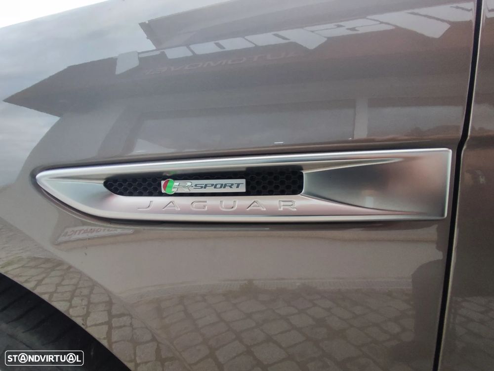 Jaguar F-Pace 20d AWD Aut. R-Sport - 28