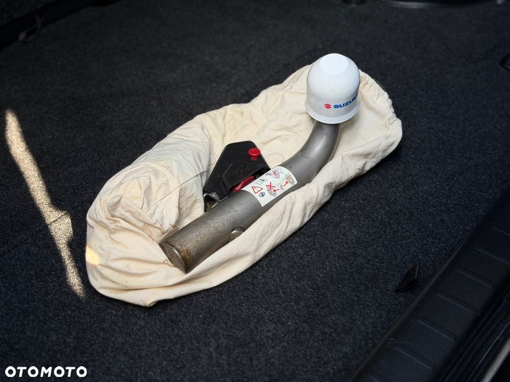 Suzuki Grand Vitara 1.9 DDiS Premium EU5 - 38