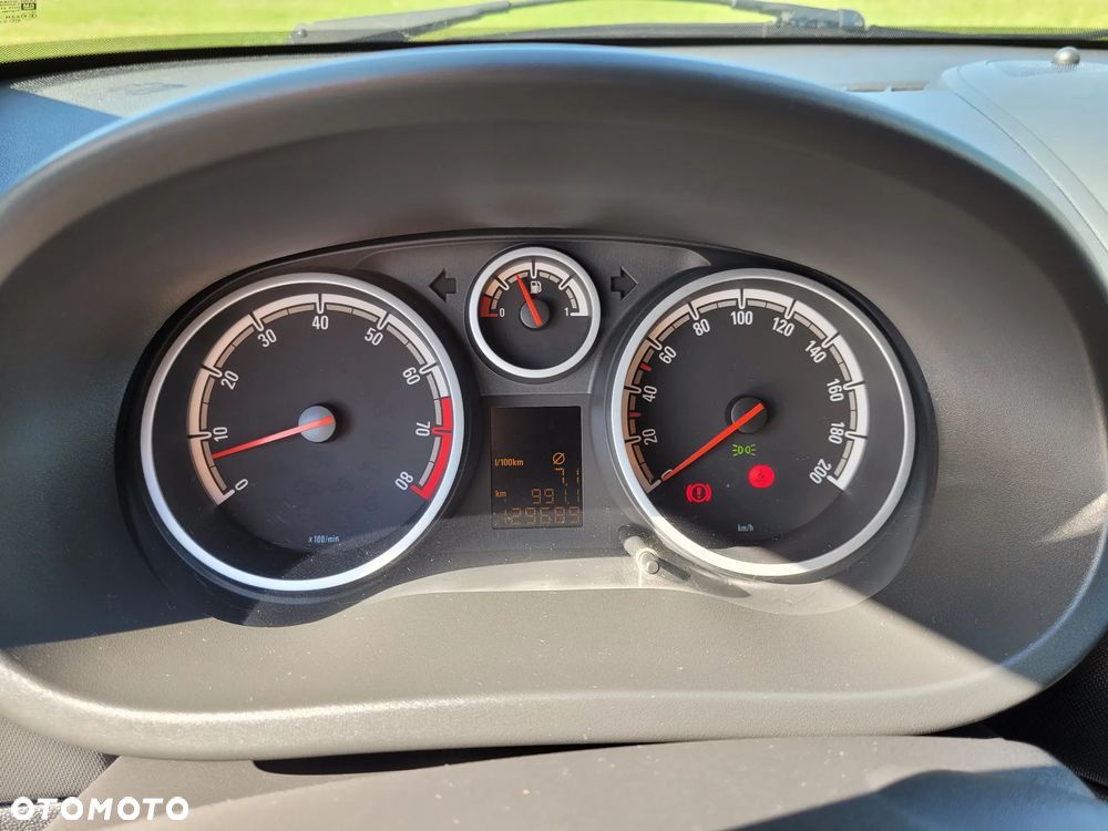 Opel Corsa 1.2 16V Enjoy - 12