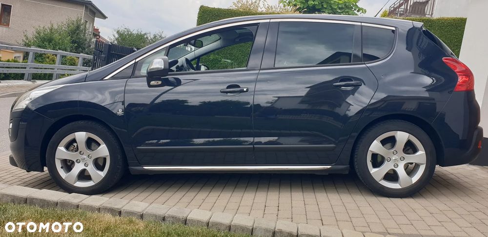 Peugeot 3008 2.0 HDi Premium - 4