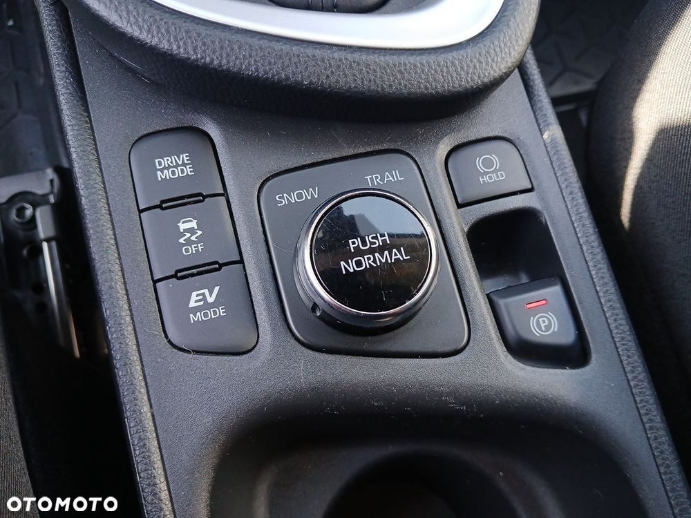 Toyota Yaris Cross Hybrid 1.5 Comfort 4x4 - 33
