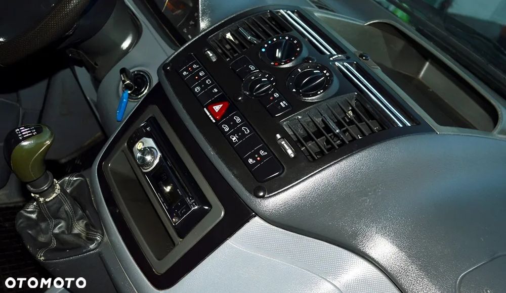 Mercedes-Benz Vito - 35