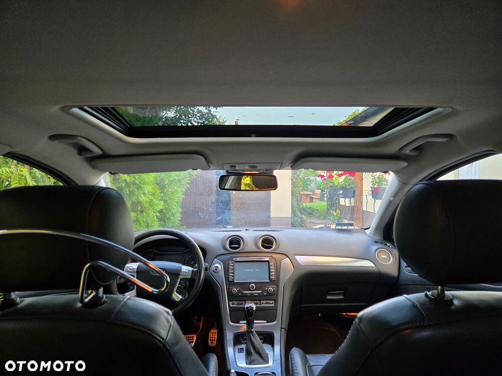Ford Mondeo - 12