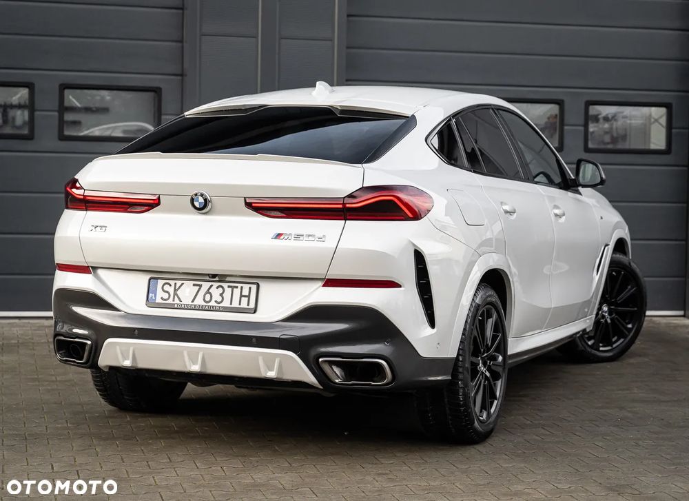 BMW X6M - 12
