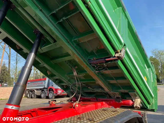 Mercedes-Benz Arocs 3243 8x4 - 16