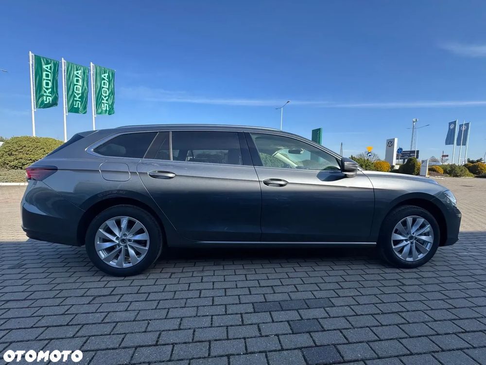 Skoda Superb 2.0 TDI SCR 4x4 Drive DSG - 8